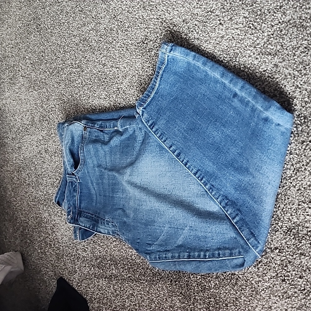 Capri Jeans